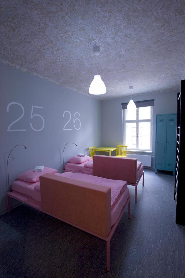 Hostel U Zlatého kohouta Kroměříž Esterno foto