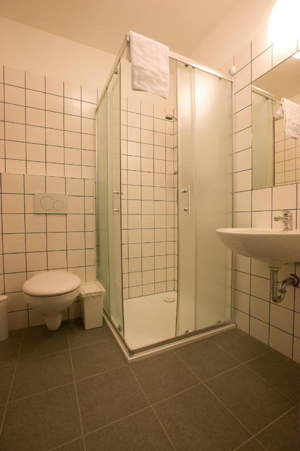 Hostel U Zlatého kohouta Kroměříž Esterno foto